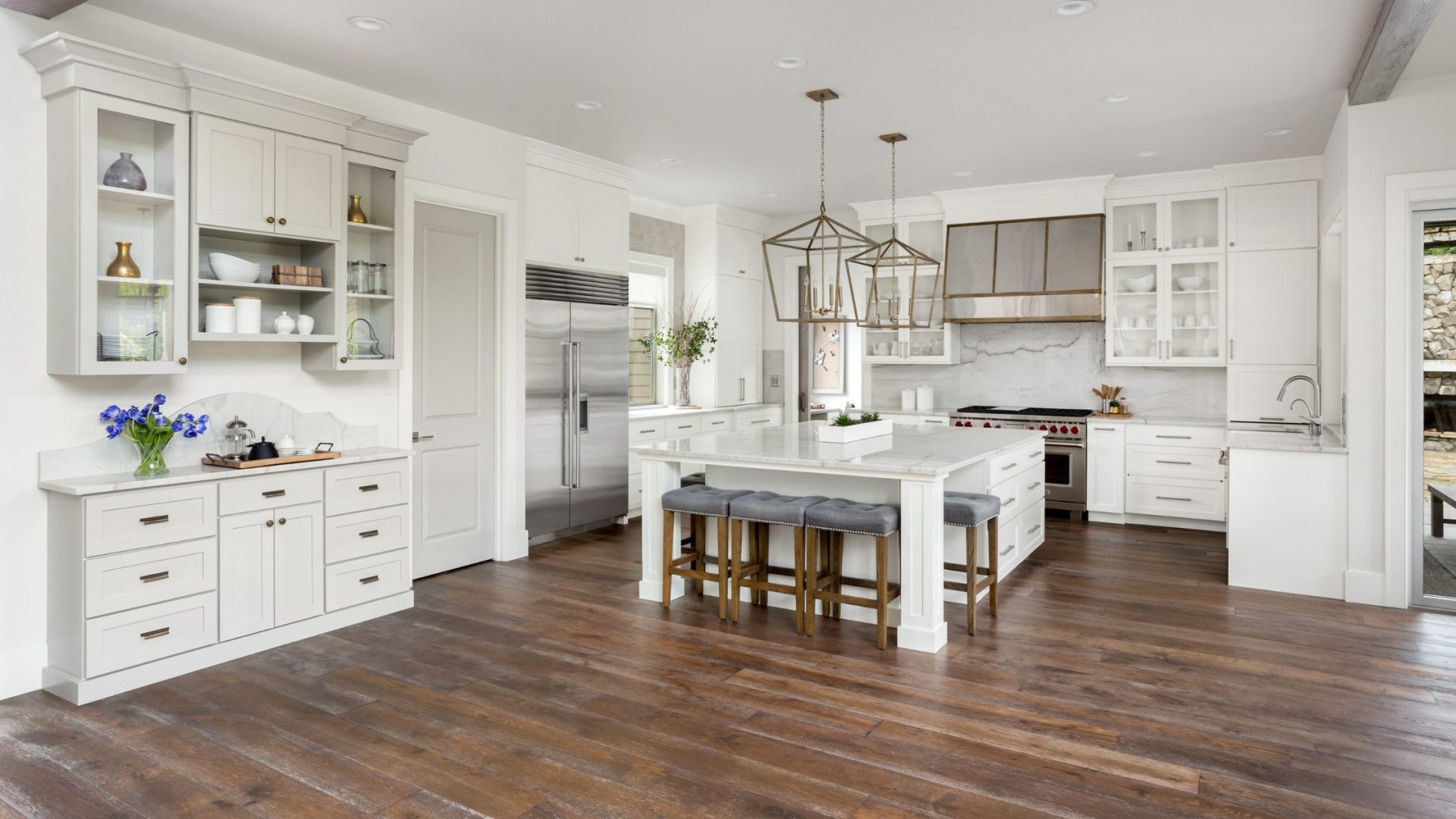 Hardwood Installations: Signs You Need to Replace Your Old Flooring